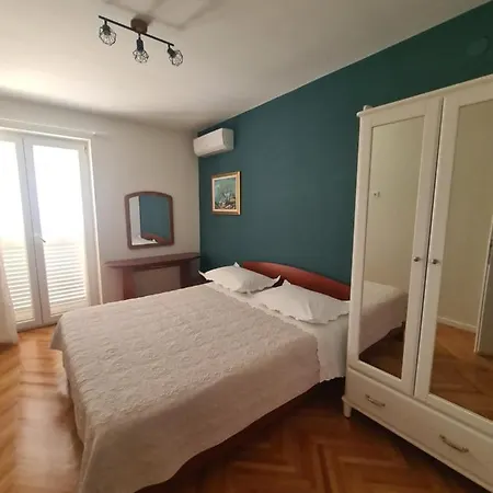 Nena & Petar Apartament Makarska