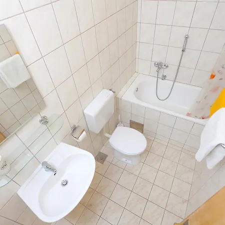 Nena & Petar Apartament Makarska