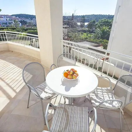 Nena & Petar Apartament Makarska