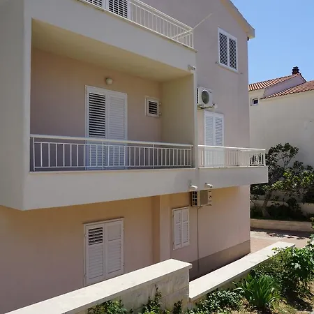 Adrion * Makarska